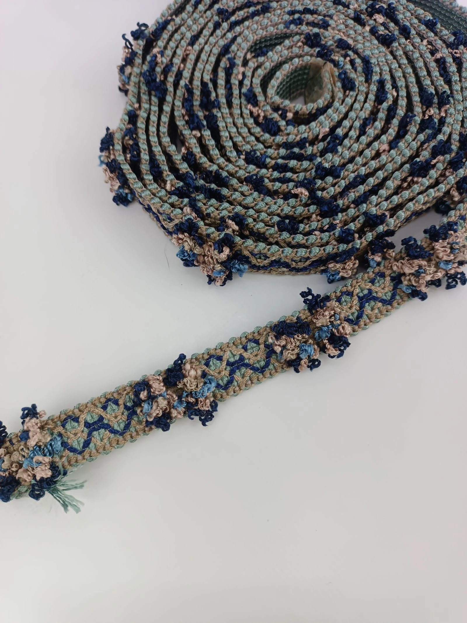 Upholstery-style ribbon for crafts – photo 3